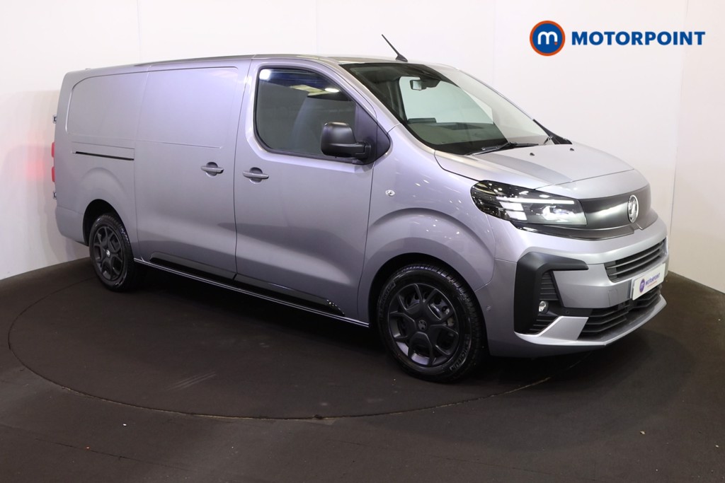 Vauxhall Vivaro PRO Manual Diesel Panel Van - Stock Number (1567182) - Drivers side front corner
