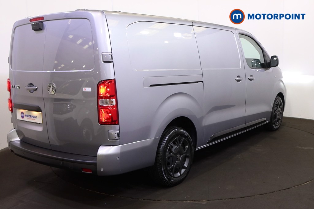 Vauxhall Vivaro PRO Manual Diesel Panel Van - Stock Number (1567182) - Drivers side rear corner
