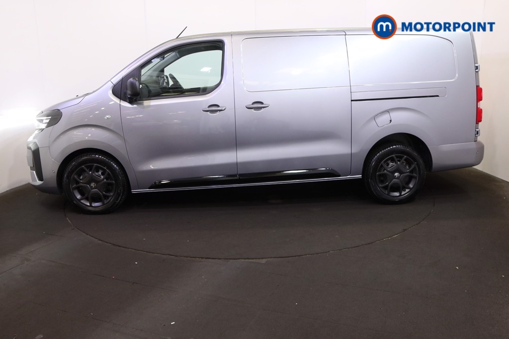 Vauxhall Vivaro PRO Manual Diesel Panel Van - Stock Number (1567182) - Passenger side