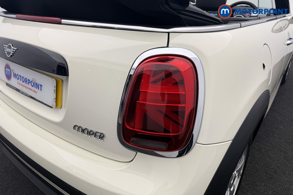 Mini Convertible Cooper Classic Manual Petrol Convertible - Stock Number (1567242) - 21st supplementary image