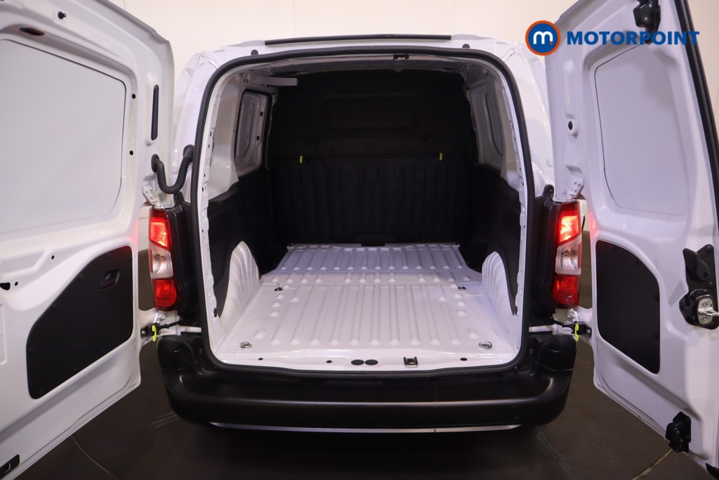 Vauxhall Combo Cargo Prime Automatic Electric Panel Van - Stock Number (1567296) - 7th supplementary image