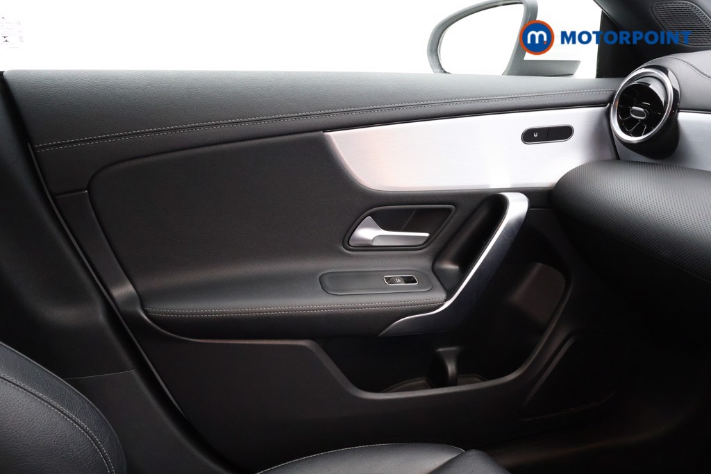 Mercedes-Benz CLA Amg Line Automatic Petrol Estate - Stock Number (1567382) - 8th supplementary image