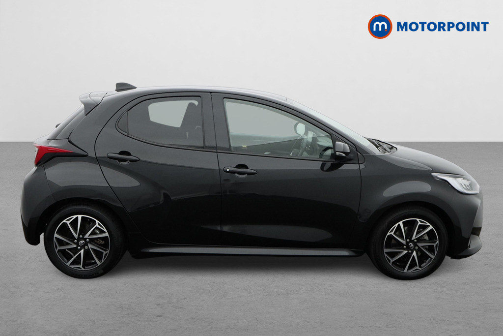 Toyota Yaris Design Automatic Petrol-Electric Hybrid Hatchback - Stock Number (1567390) - Drivers side