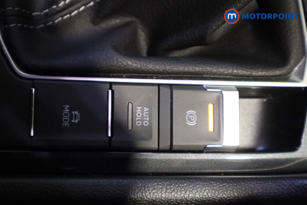 Volkswagen Tiguan R-Line Automatic Petrol SUV - Stock Number (1567420) - 22nd supplementary image