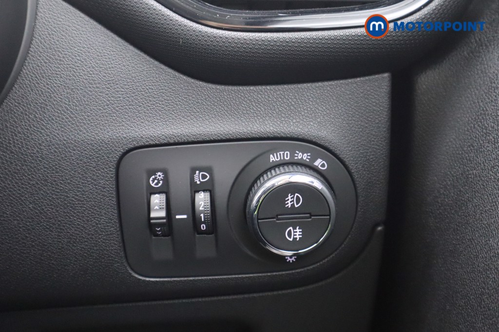 Vauxhall Crossland Se Nav Premium Manual Petrol SUV - Stock Number (1567909) - 7th supplementary image