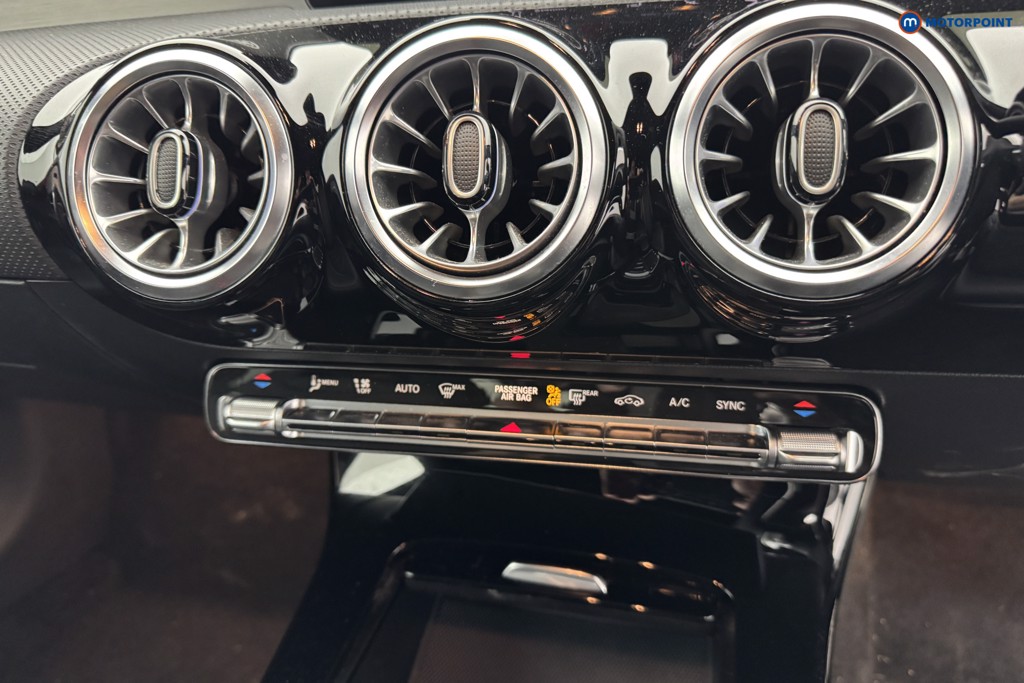 Mercedes-Benz CLA Amg Line Automatic Petrol Coupe - Stock Number (1568144) - 17th supplementary image