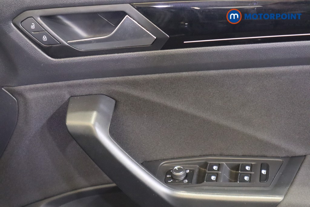 Volkswagen T-Roc Black Edition Automatic Petrol SUV - Stock Number (1568410) - 14th supplementary image