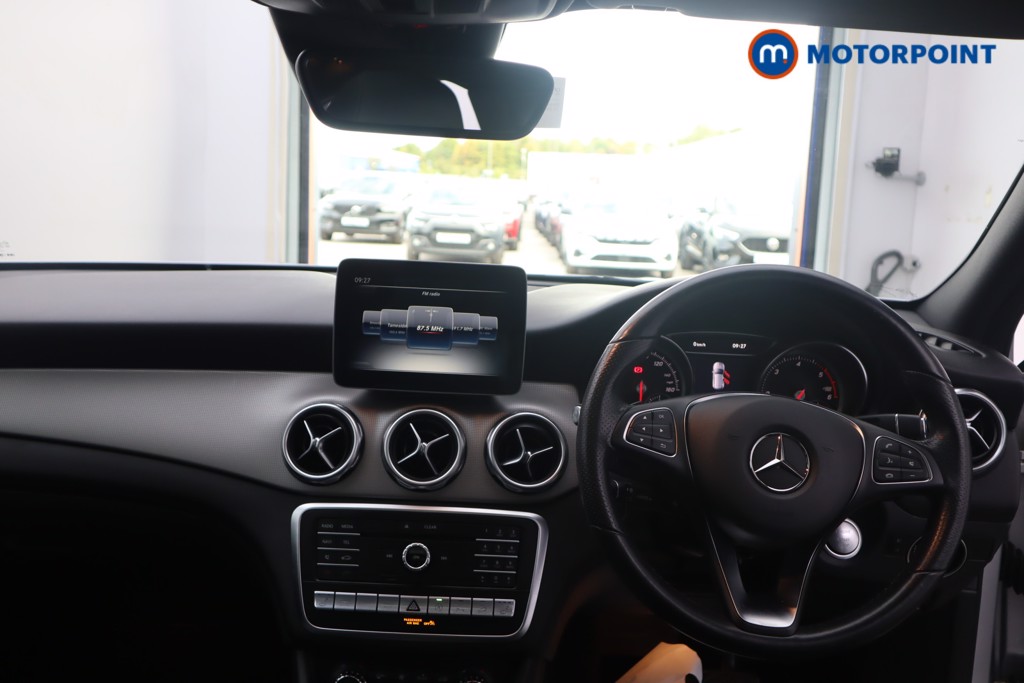 Mercedes-Benz GLA Sport Automatic Diesel SUV - Stock Number (1568529) - 13th supplementary image