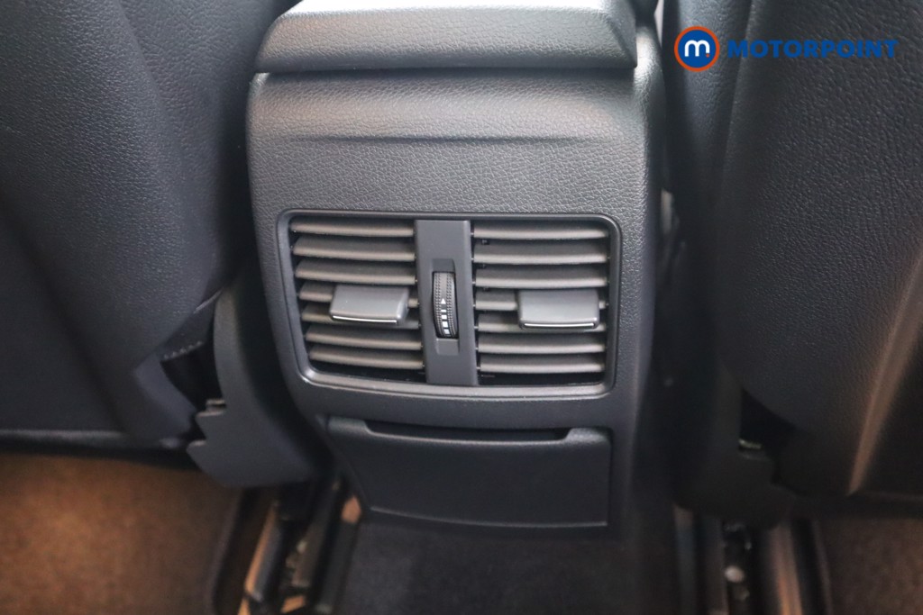 Mercedes-Benz GLA Sport Automatic Diesel SUV - Stock Number (1568529) - 16th supplementary image