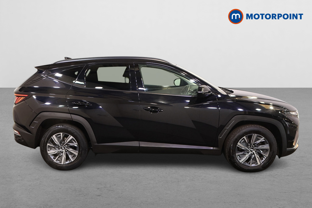 Hyundai Tucson Se Connect Manual Petrol SUV - Stock Number (1568809) - Drivers side