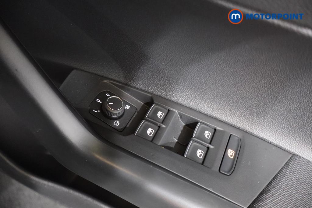 Volkswagen Polo R-Line Automatic Petrol Hatchback - Stock Number (1569126) - 16th supplementary image