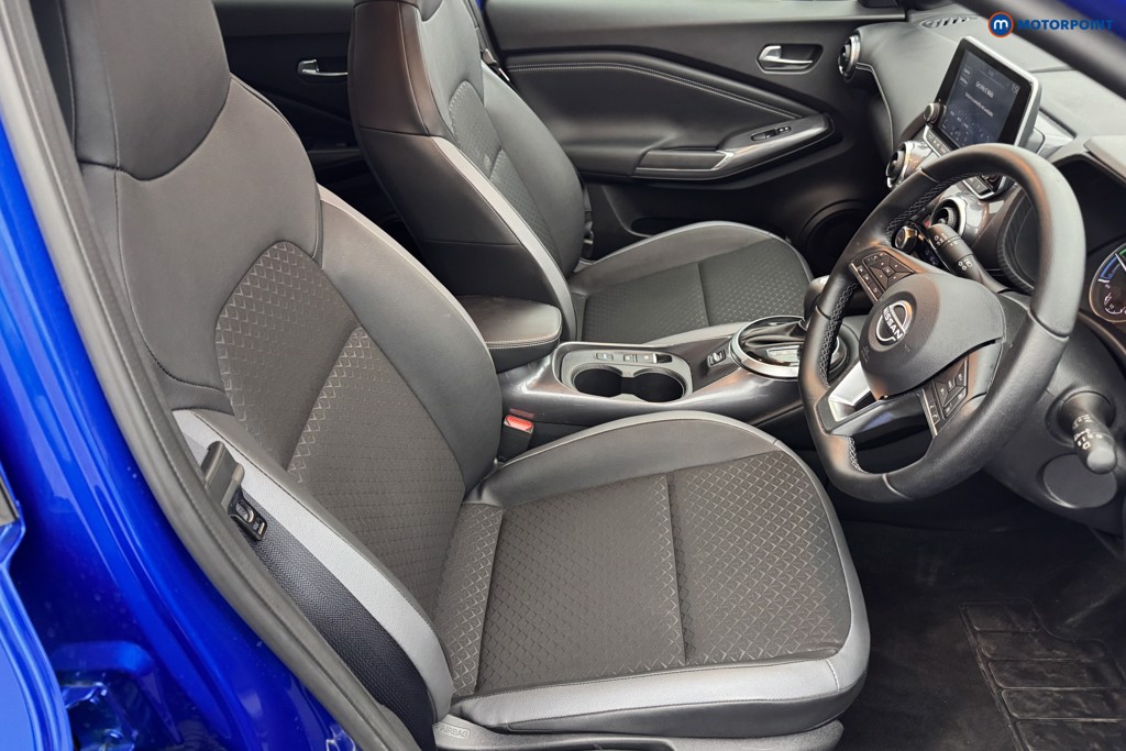 Nissan Juke N-Connecta Automatic Petrol-Electric Hybrid SUV - Stock Number (1569305) - 5th supplementary image