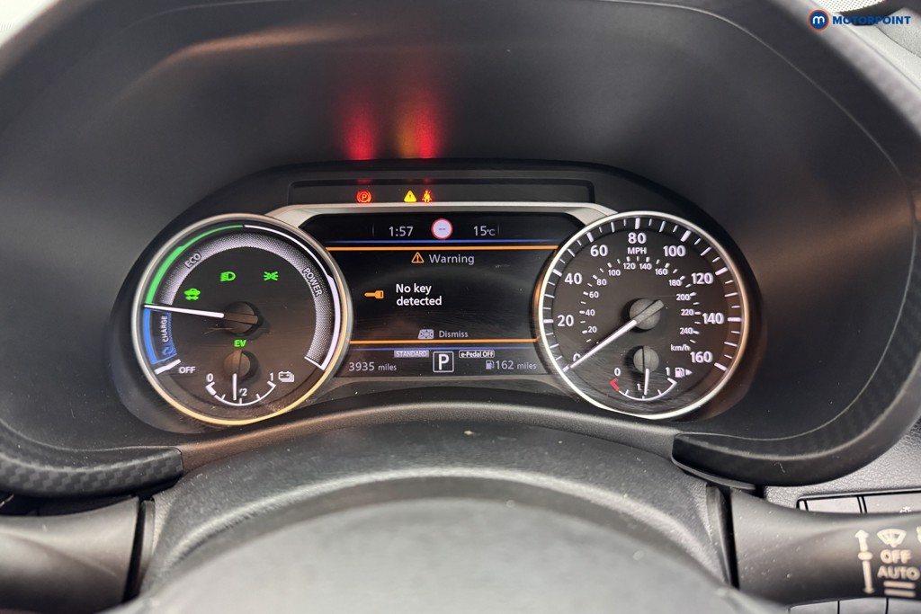Nissan Juke N-Connecta Automatic Petrol-Electric Hybrid SUV - Stock Number (1569305) - 9th supplementary image