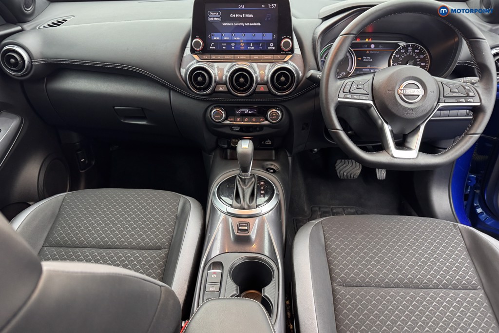 Nissan Juke N-Connecta Automatic Petrol-Electric Hybrid SUV - Stock Number (1569305) - 11th supplementary image