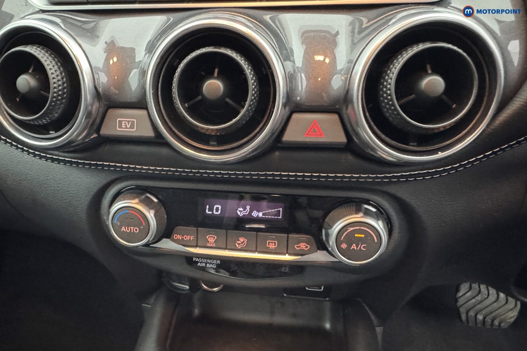 Nissan Juke N-Connecta Automatic Petrol-Electric Hybrid SUV - Stock Number (1569305) - 17th supplementary image