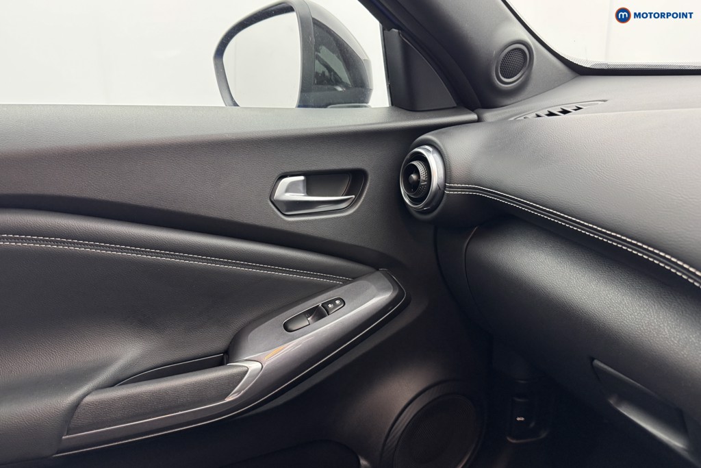 Nissan Juke N-Connecta Automatic Petrol-Electric Hybrid SUV - Stock Number (1569305) - 18th supplementary image
