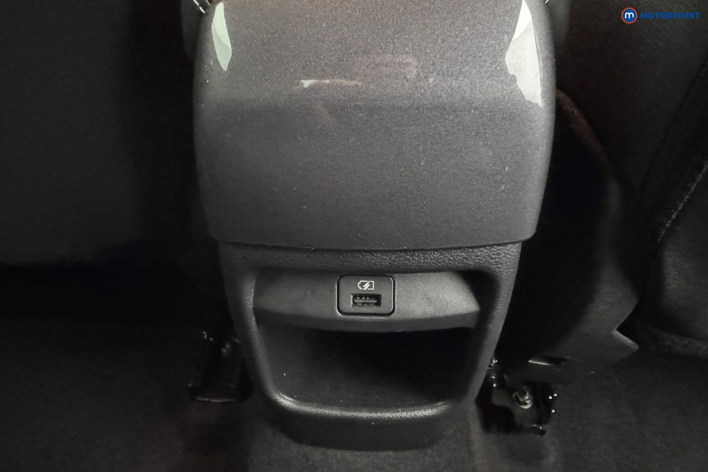 Nissan Juke N-Connecta Automatic Petrol-Electric Hybrid SUV - Stock Number (1569305) - 22nd supplementary image