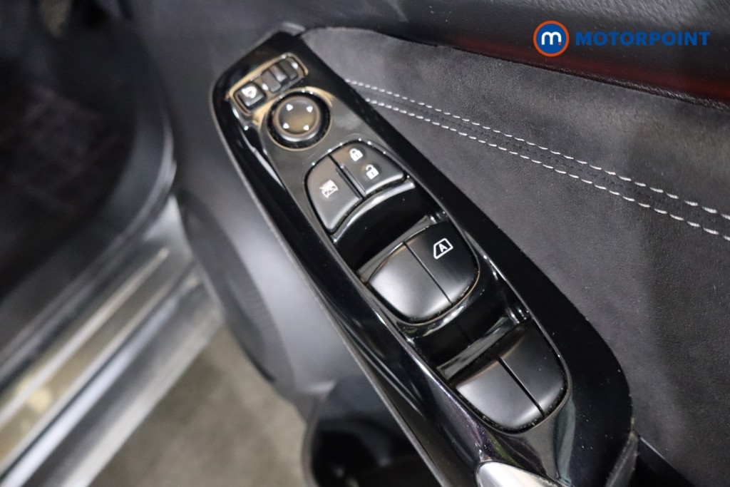 Nissan Juke Tekna-Plus Manual Petrol SUV - Stock Number (1569377) - 17th supplementary image