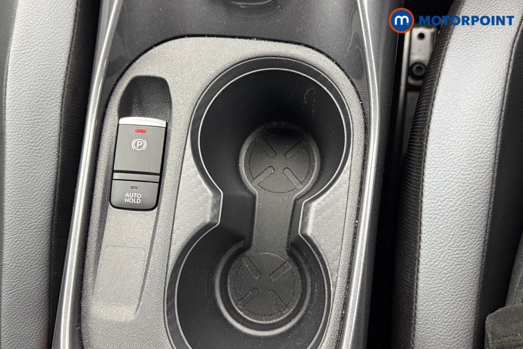 Nissan Juke N-Connecta Automatic Petrol SUV - Stock Number (1569814) - 5th supplementary image