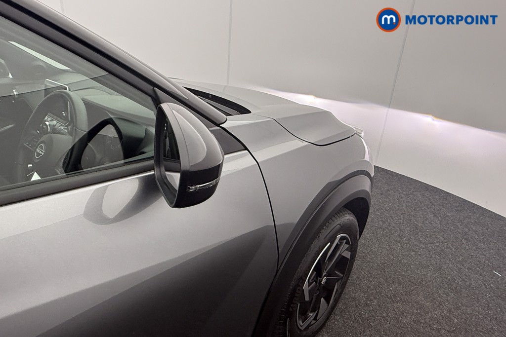 Nissan Juke N-Connecta Automatic Petrol SUV - Stock Number (1569814) - 13th supplementary image
