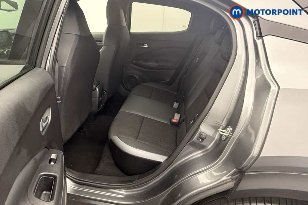 Nissan Juke N-Connecta Automatic Petrol SUV - Stock Number (1569814) - 19th supplementary image