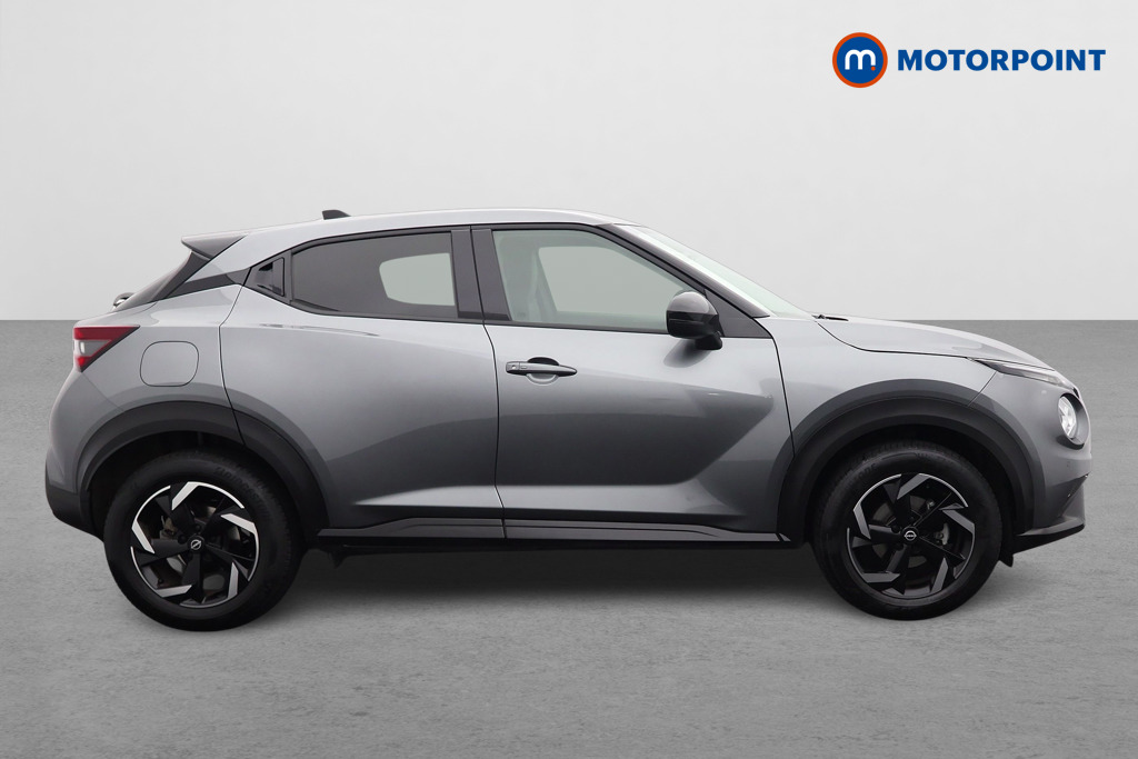 Nissan Juke N-Connecta Automatic Petrol SUV - Stock Number (1569814) - Drivers side