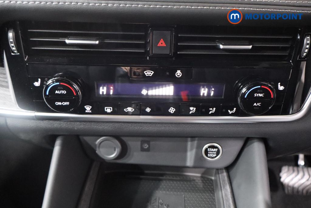 Nissan Qashqai Tekna Automatic Petrol SUV - Stock Number (1569878) - 4th supplementary image