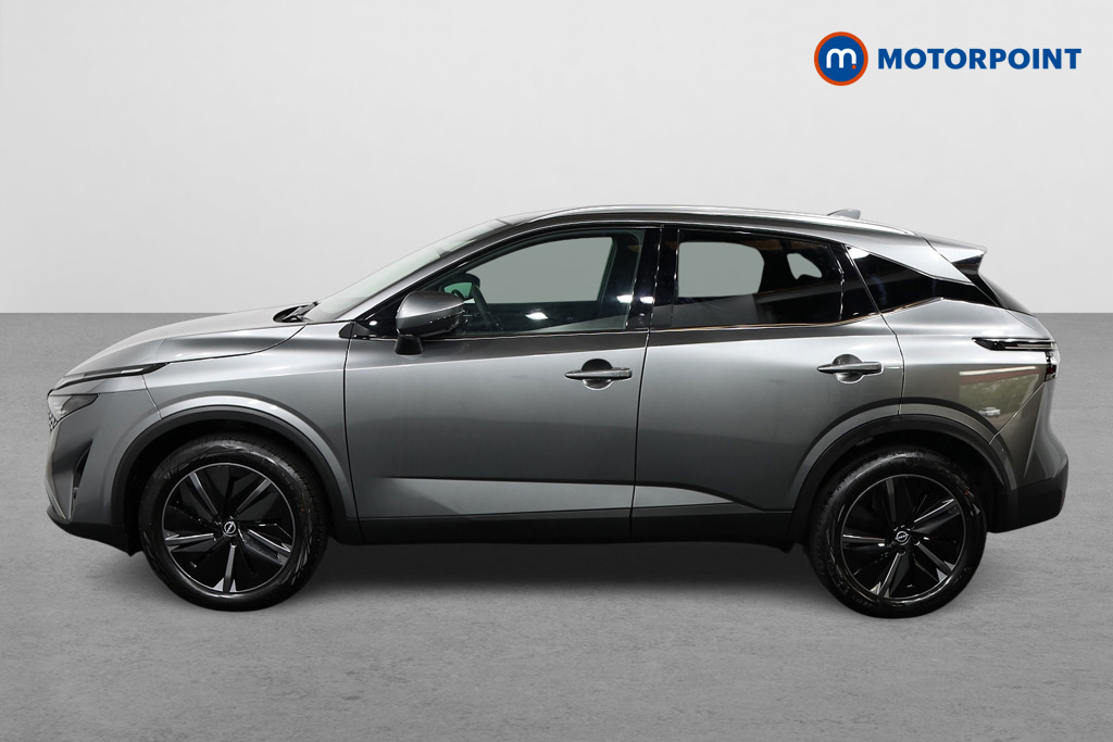 Nissan Qashqai Tekna Automatic Petrol SUV - Stock Number (1569878) - Passenger side