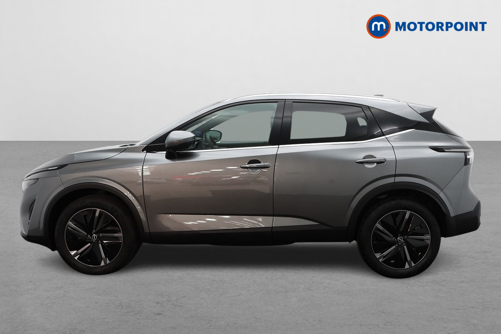 Nissan Qashqai Tekna Automatic Petrol SUV - Stock Number (1569879) - Passenger side