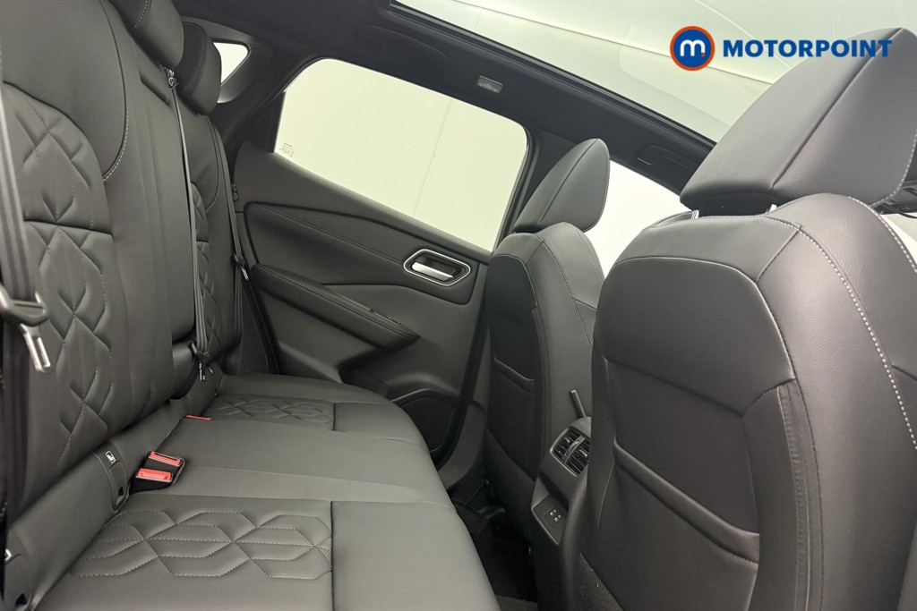 Nissan Qashqai Tekna Automatic Petrol SUV - Stock Number (1569912) - 9th supplementary image