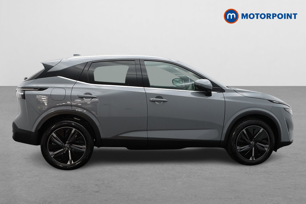 Nissan Qashqai Tekna Automatic Petrol SUV - Stock Number (1569914) - Drivers side