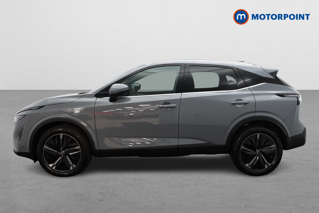 Nissan Qashqai Tekna Automatic Petrol SUV - Stock Number (1569914) - Passenger side
