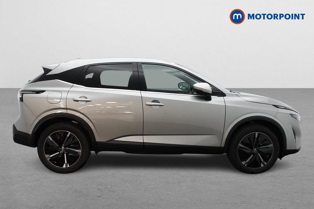 Nissan Qashqai Tekna Automatic Petrol SUV - Stock Number (1569916) - Drivers side