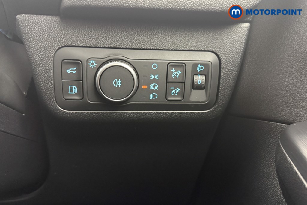 Ford Kuga St-Line Automatic Petrol Plug-In Hybrid SUV - Stock Number (1570102) - 8th supplementary image