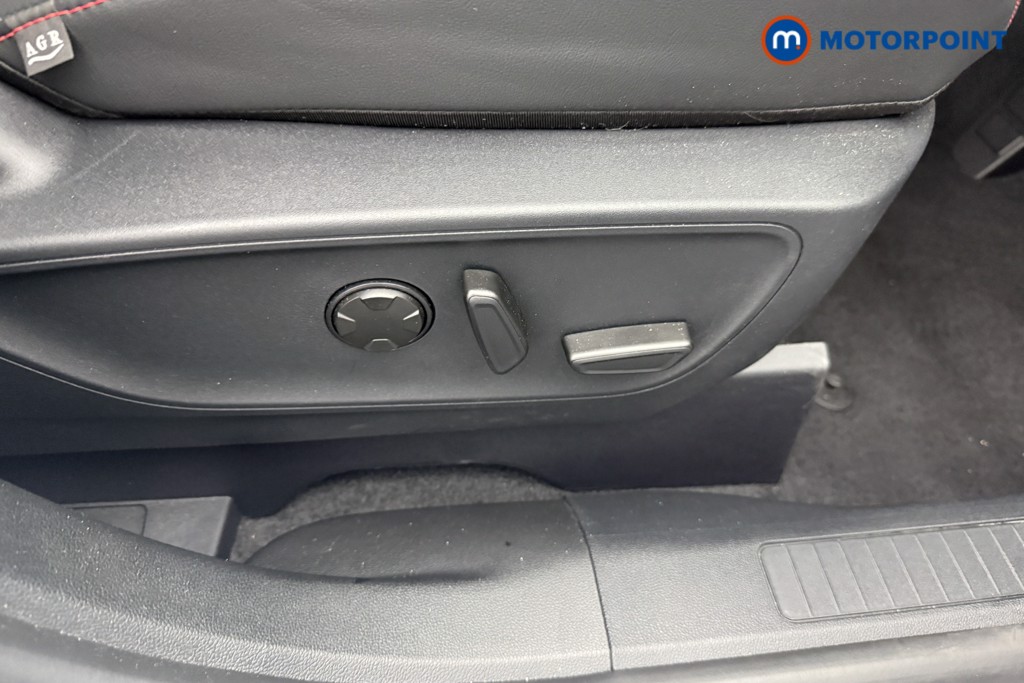 Ford Kuga St-Line Automatic Petrol Plug-In Hybrid SUV - Stock Number (1570103) - 14th supplementary image