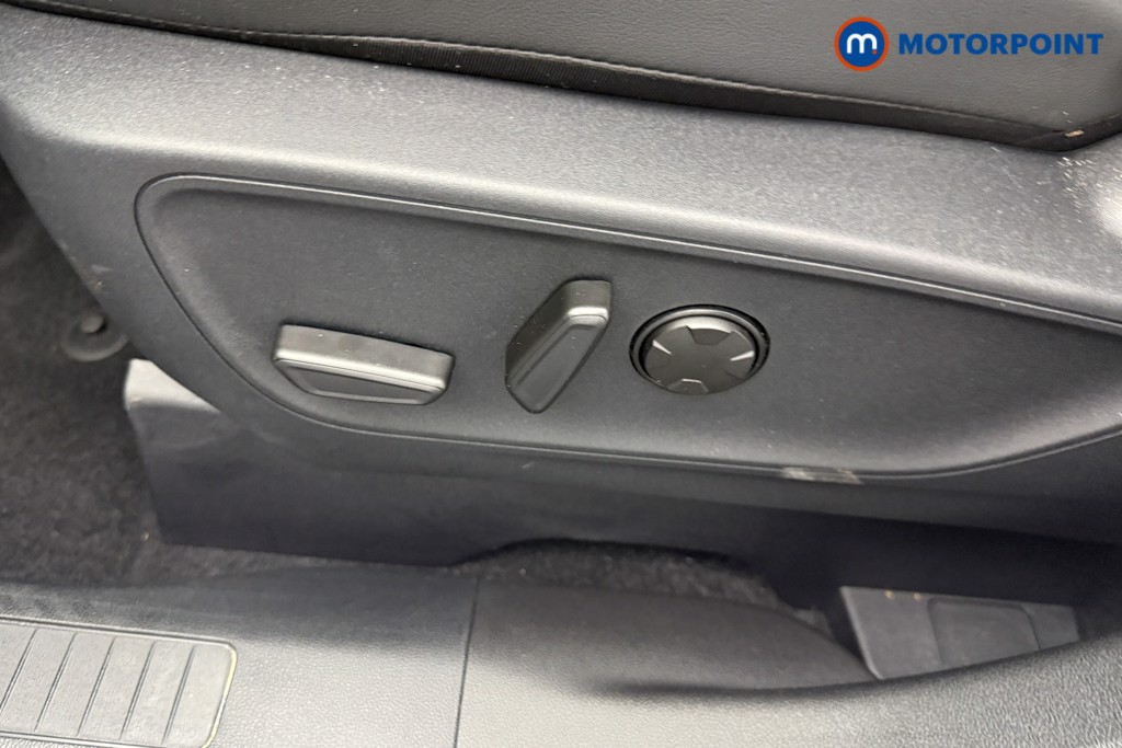 Ford Kuga St-Line Automatic Petrol Plug-In Hybrid SUV - Stock Number (1570103) - 22nd supplementary image