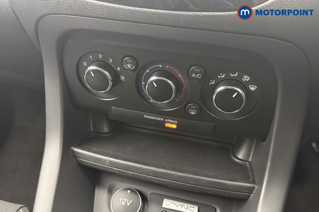 Ford Ka-Plus Zetec Manual Petrol Hatchback - Stock Number (1570339) - 4th supplementary image