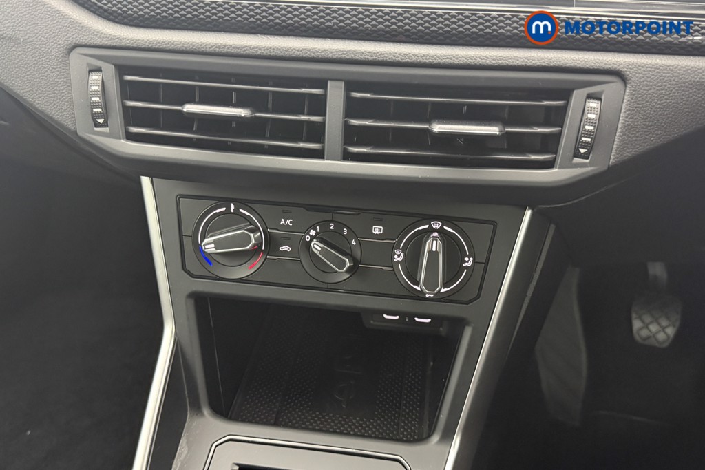 Volkswagen Polo Match Manual Petrol Hatchback - Stock Number (1570387) - 4th supplementary image