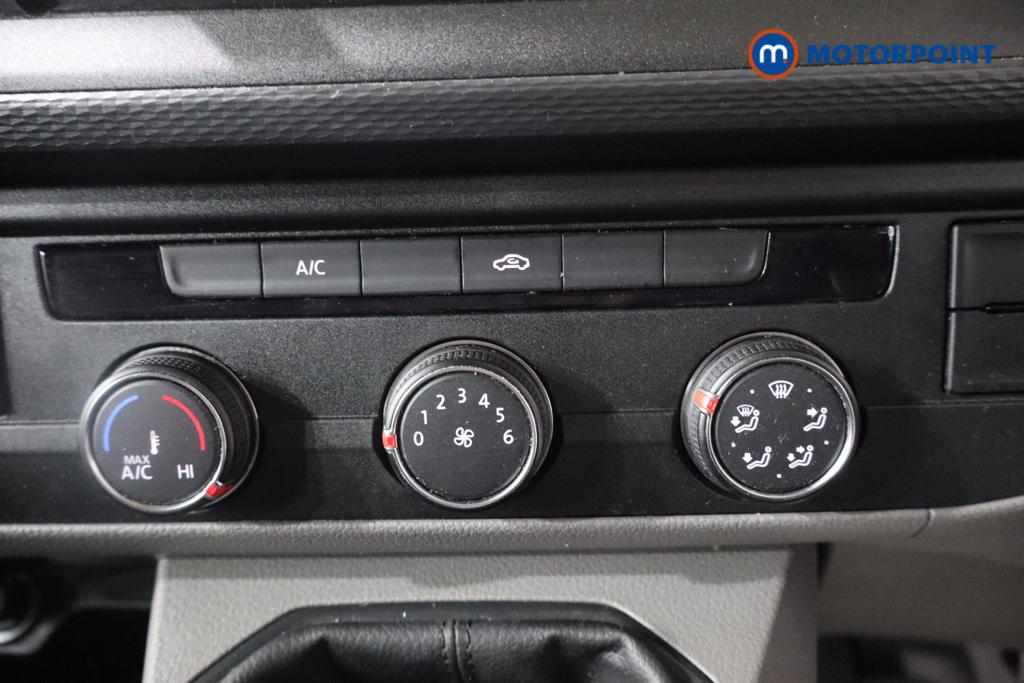 Volkswagen Transporter Highline Manual Diesel Panel Van - Stock Number (1570525) - 6th supplementary image