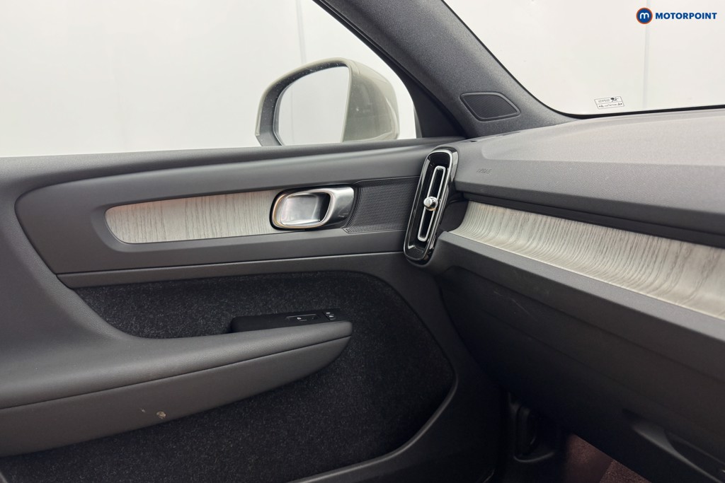 Volvo Xc40 Inscription Pro Automatic Petrol SUV - Stock Number (1570681) - 17th supplementary image
