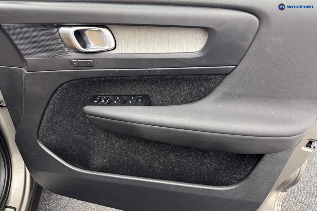 Volvo Xc40 Inscription Pro Automatic Petrol SUV - Stock Number (1570681) - 23rd supplementary image