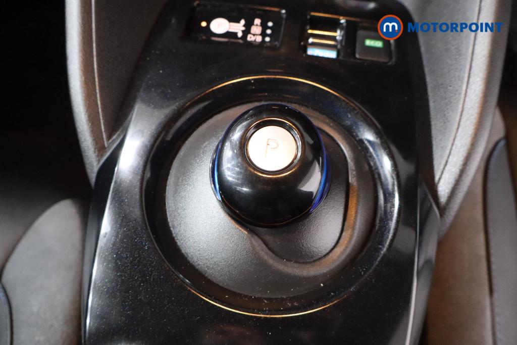 Nissan Leaf Tekna Automatic Electric Hatchback - Stock Number (1570811) - 8th supplementary image