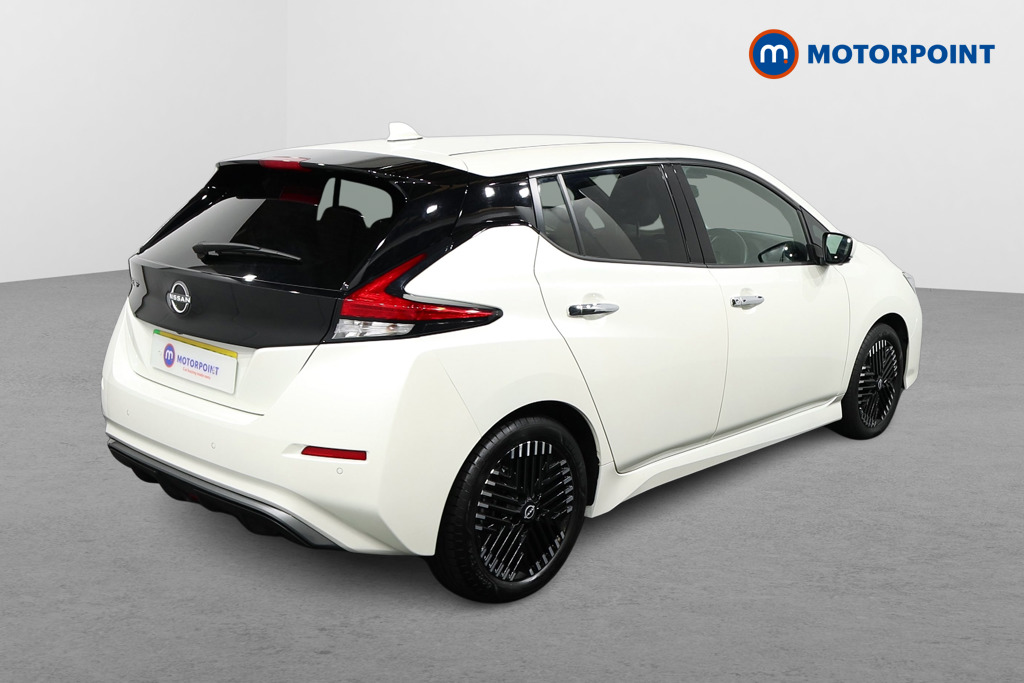 Nissan Leaf Tekna Automatic Electric Hatchback - Stock Number (1570811) - Drivers side rear corner
