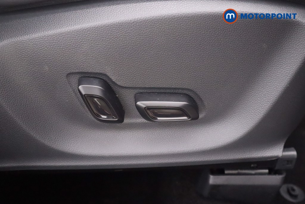 Mg Motor Uk ZS Exclusive Manual Petrol SUV - Stock Number (1570932) - 15th supplementary image