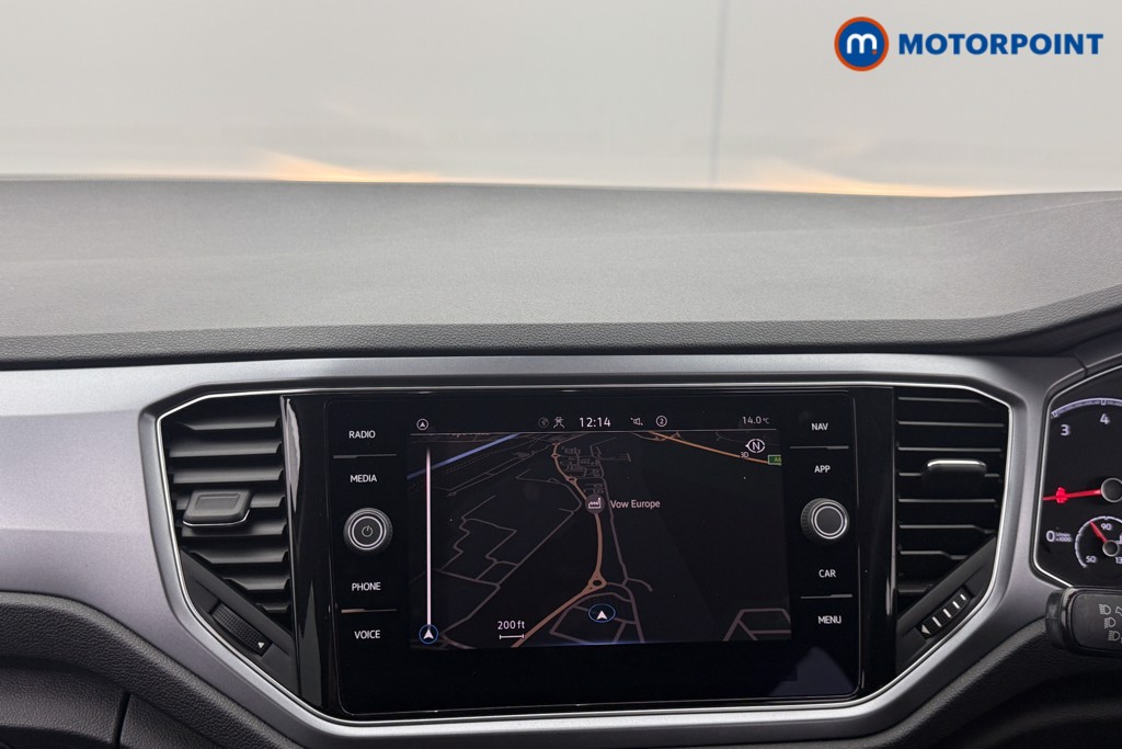 Volkswagen T-Roc Active Manual Petrol SUV - Stock Number (1571528) - 2nd supplementary image