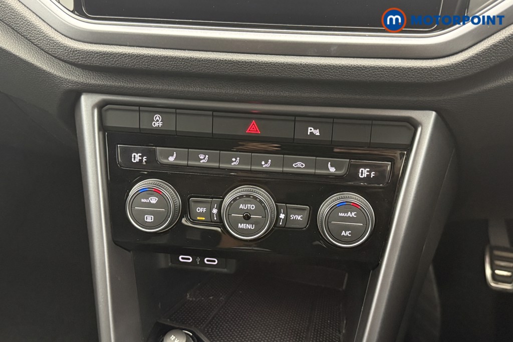 Volkswagen T-Roc Active Manual Petrol SUV - Stock Number (1571528) - 4th supplementary image