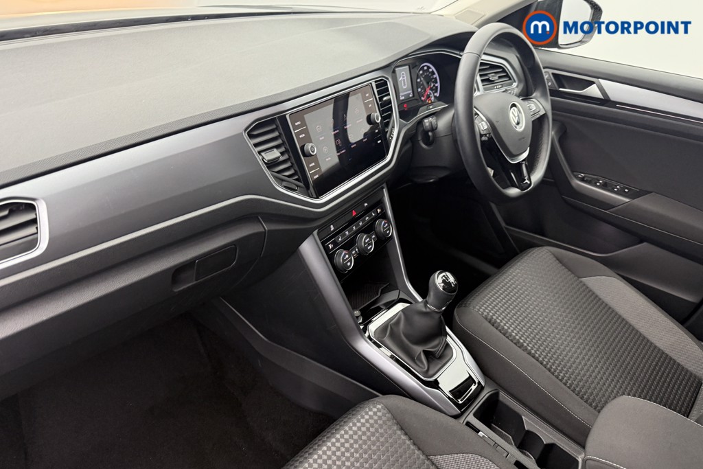 Volkswagen T-Roc Active Manual Petrol SUV - Stock Number (1571528) - 18th supplementary image