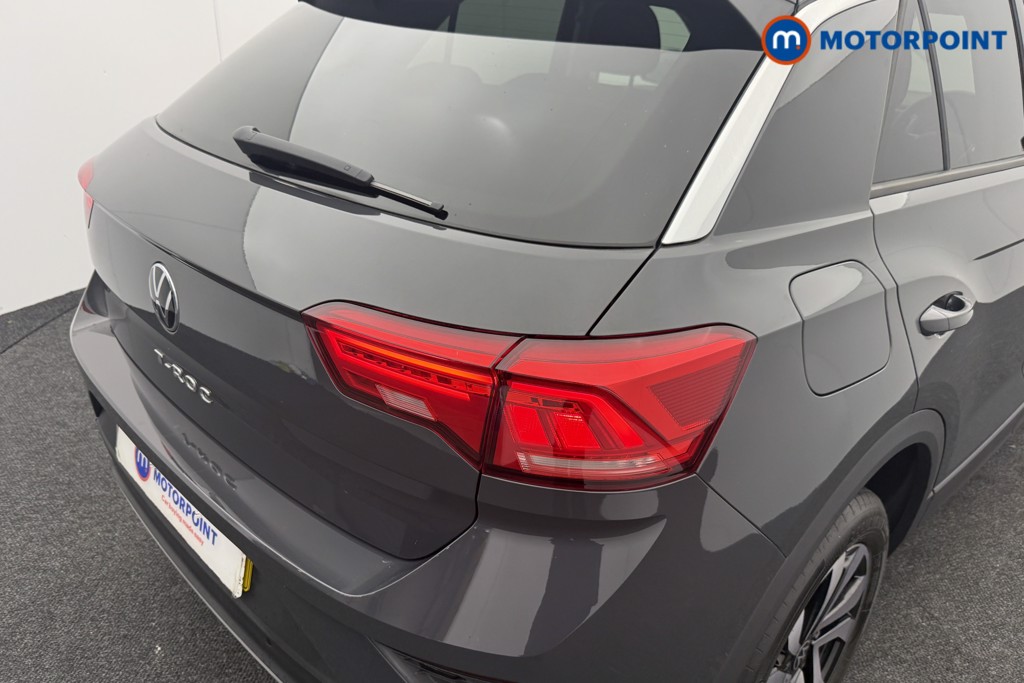 Volkswagen T-Roc Active Manual Petrol SUV - Stock Number (1571528) - 22nd supplementary image