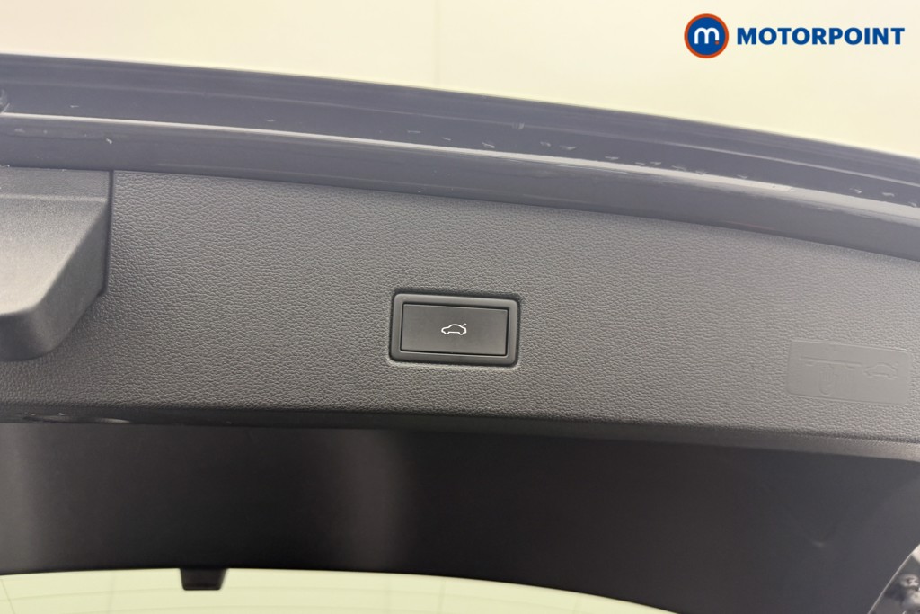 Volkswagen T-Roc Active Manual Petrol SUV - Stock Number (1571528) - 26th supplementary image