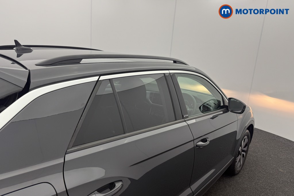 Volkswagen T-Roc Active Manual Petrol SUV - Stock Number (1571528) - 27th supplementary image